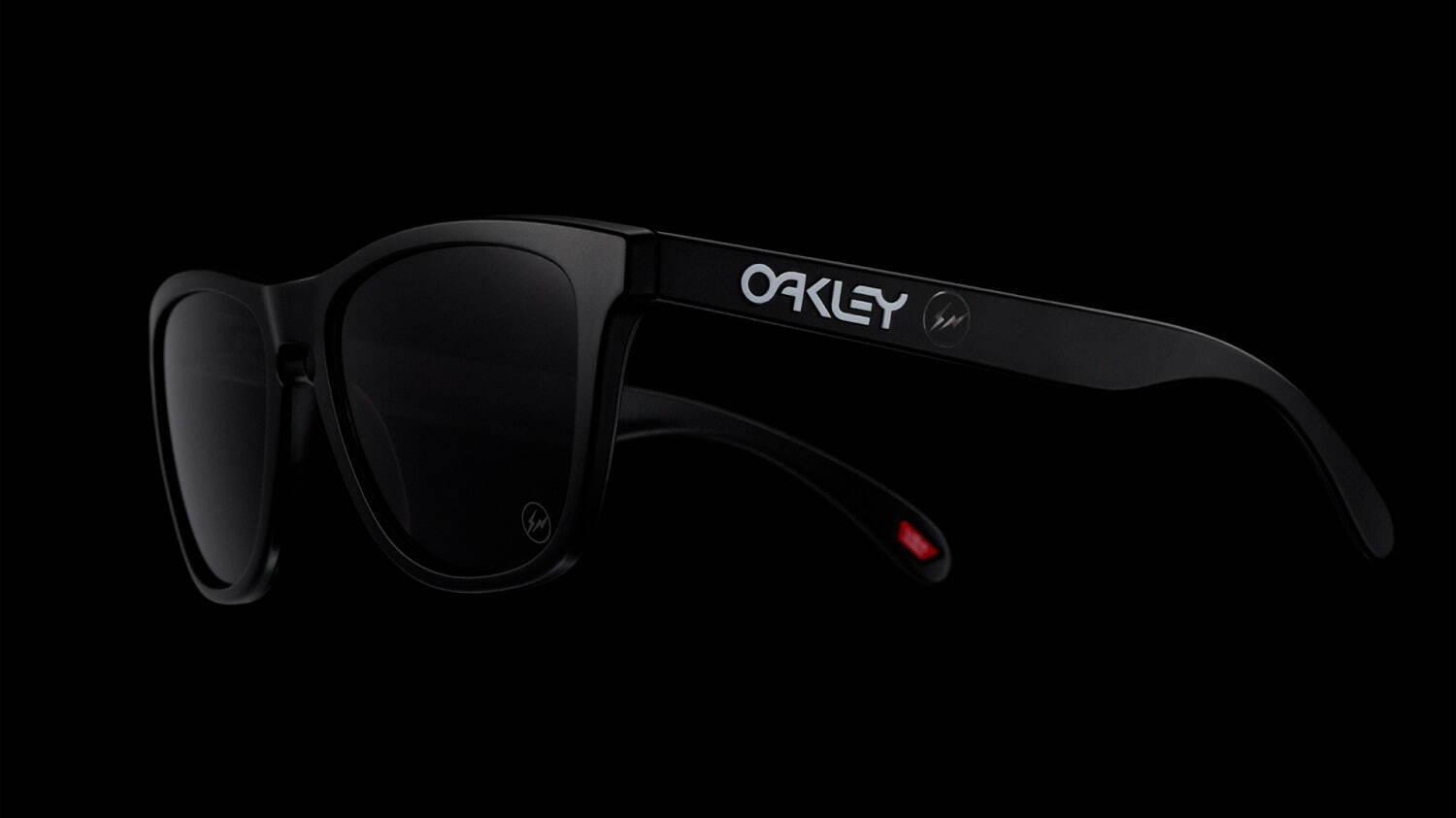 Oakley × fragment design オークリーフラグメント