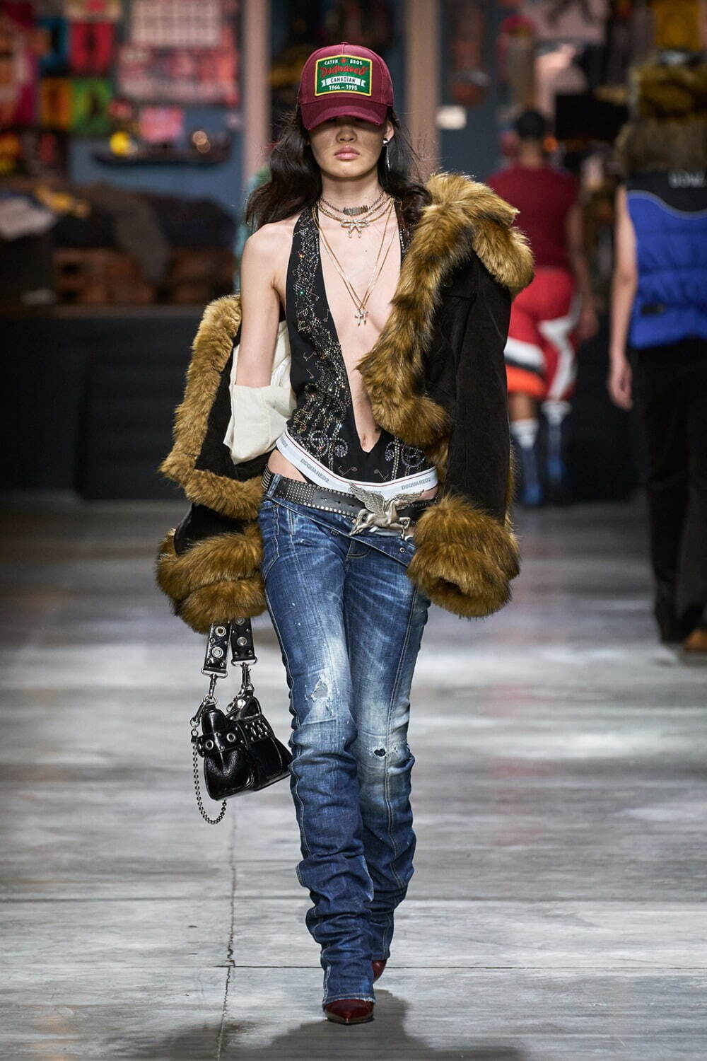 ディースクエアード(DSQUARED2) 2023-24年秋冬ウィメンズ&メンズコレクション  - 写真32