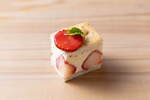 W大阪の苺アフタヌーンティー、“桜”や“ジャスミン”など花の香りを表現したいちごスイーツ｜写真1