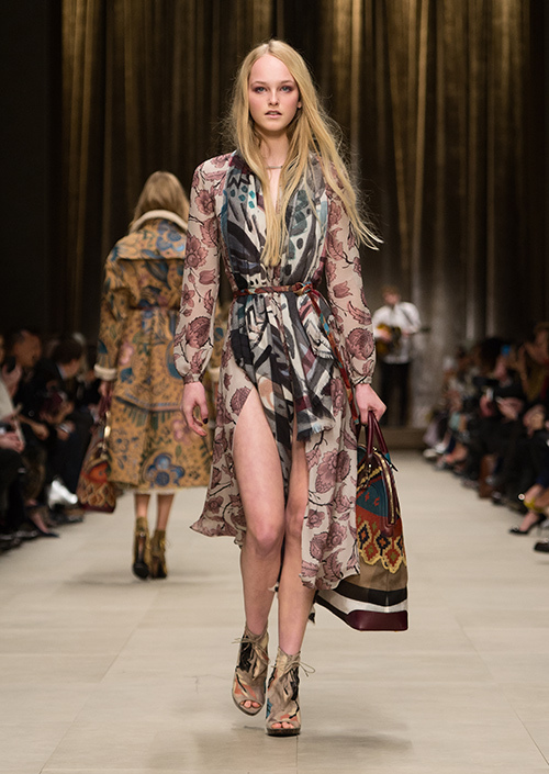 バーバリープローサム(Burberry Prorsum) 2014-15年秋冬ウィメンズコレクション  - 写真13