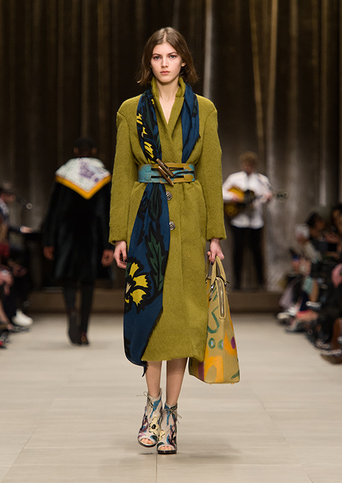 バーバリープローサム(Burberry Prorsum) 2014-15年秋冬ウィメンズコレクション  - 写真24