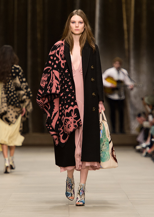 バーバリープローサム(Burberry Prorsum) 2014-15年秋冬ウィメンズコレクション  - 写真28