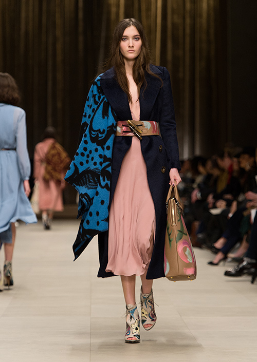 バーバリープローサム(Burberry Prorsum) 2014-15年秋冬ウィメンズコレクション  - 写真31