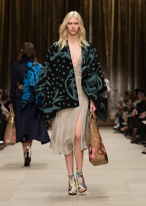 バーバリープローサム(Burberry Prorsum) 2014-15年秋冬ウィメンズコレクション  - 写真32