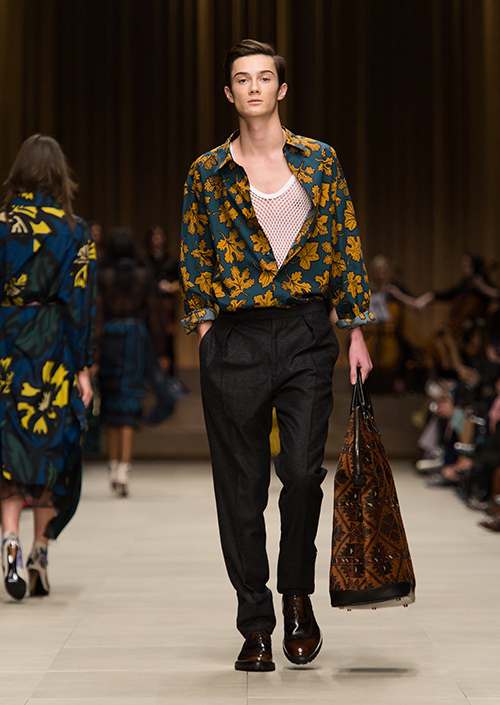 バーバリープローサム(Burberry Prorsum) 2014-15年秋冬ウィメンズコレクション  - 写真39