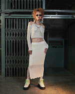 パメオポーズ 2023年春夏コレクション、華やかでパンクな“ニューロマンティック”｜写真4