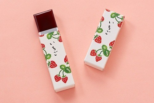 とらや「いちご」の羊羹や“桜”にちなんだ白餡入り最中、桜餅など春を感じる和菓子
