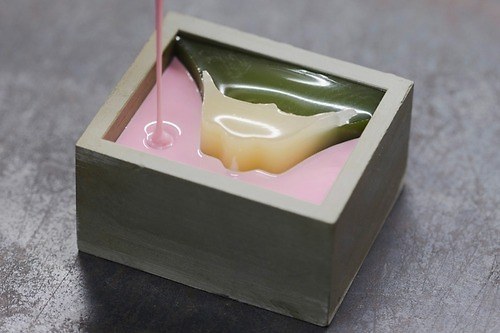 とらやの企画展「和菓子の食品サンプル」“本物そっくり”和菓子サンプル展示＆製作過程を紹介