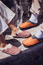 Teva“等高線”スリッポンシューズ新作、防水アッパー＆“超軽量”インソール搭載｜写真11