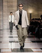 ジョルジオ アルマーニ 2023年秋冬メンズコレクション - 灰色に濡れる温かさ｜写真9