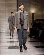 ジョルジオ アルマーニ 2023年秋冬メンズコレクション - 灰色に濡れる温かさ｜写真17