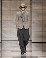 ジョルジオ アルマーニ 2023年秋冬メンズコレクション - 灰色に濡れる温かさ｜写真22