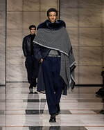 ジョルジオ アルマーニ 2023年秋冬メンズコレクション - 灰色に濡れる温かさ｜写真42