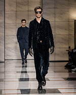 ジョルジオ アルマーニ 2023年秋冬メンズコレクション - 灰色に濡れる温かさ｜写真57