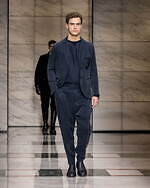 ジョルジオ アルマーニ 2023年秋冬メンズコレクション - 灰色に濡れる温かさ｜写真58