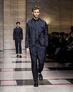ジョルジオ アルマーニ 2023年秋冬メンズコレクション - 灰色に濡れる温かさ｜写真62