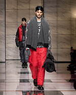 ジョルジオ アルマーニ 2023年秋冬メンズコレクション - 灰色に濡れる温かさ｜写真65