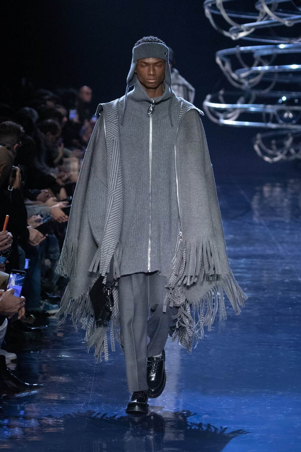 フェンディ(FENDI) 2023-24年秋冬メンズコレクション - ファッションプレス