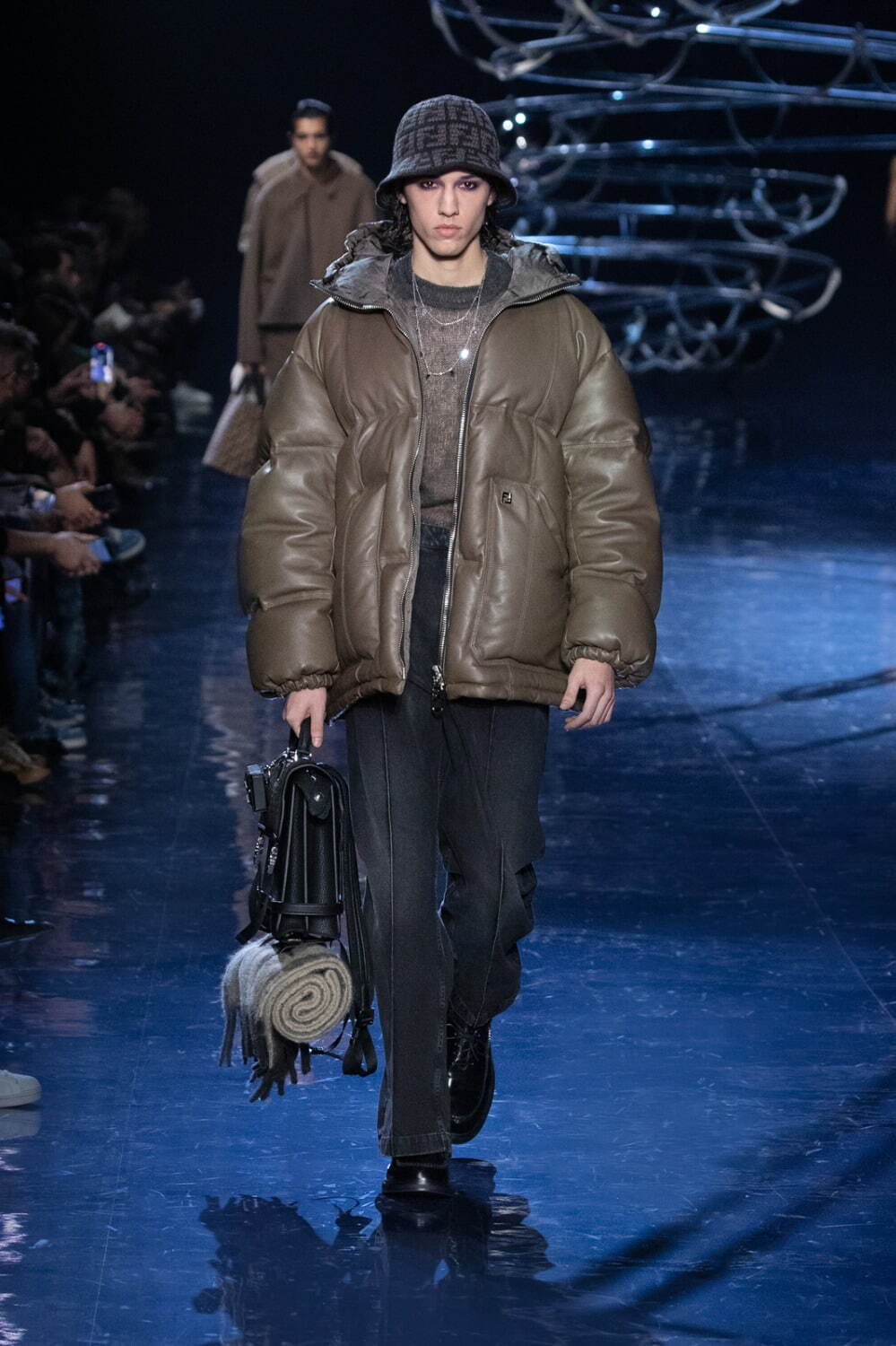 フェンディ(FENDI) 2023-24年秋冬メンズコレクション  - 写真28