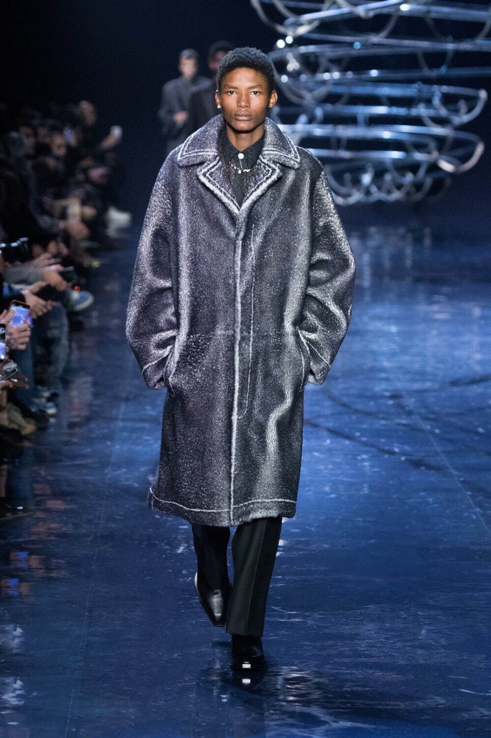 フェンディ(FENDI) 2023-24年秋冬メンズコレクション - ファッションプレス