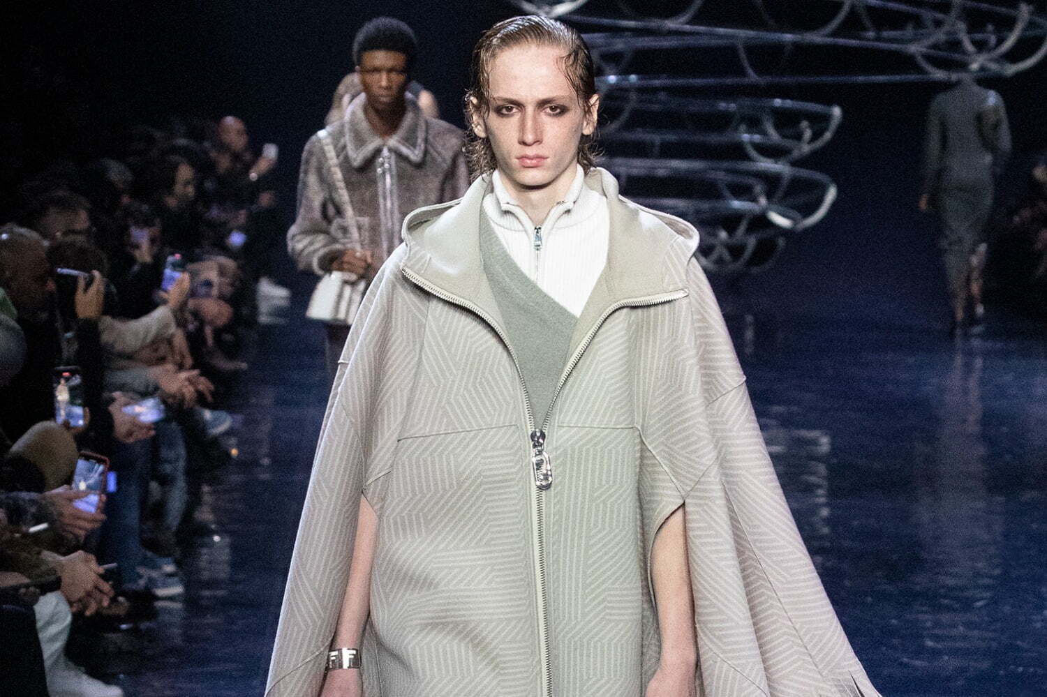 フェンディ(FENDI)メンズ コレクション - ファッションプレス