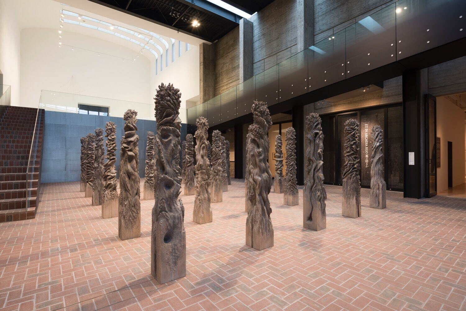 彫刻家・戸谷成雄の個展が埼玉県立近代美術館で - 代表作や初期作品が