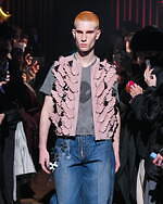 M A S U 2023年秋冬コレクション	- マリアージュ、対比と結合の妙｜写真31