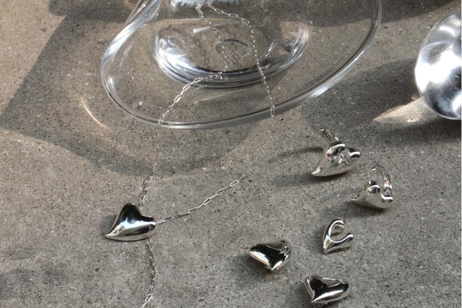 ソワリー“ハート”モチーフの新作ジュエリー、ダリ着想のネックレスやイヤリング