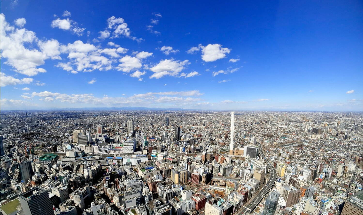 池袋サンシャインシティの展望台が「てんぼうパーク」にリニューアル、開放感あふれる空の公園｜写真7