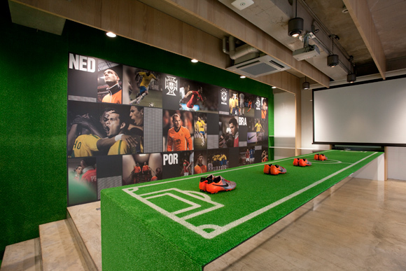 ナイキ(NIKE) Nike Stadium Tokyo｜写真19