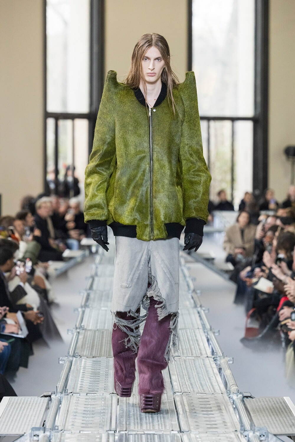 リック・オウエンス(Rick Owens) 2023-24年秋冬メンズコレクション  - 写真11