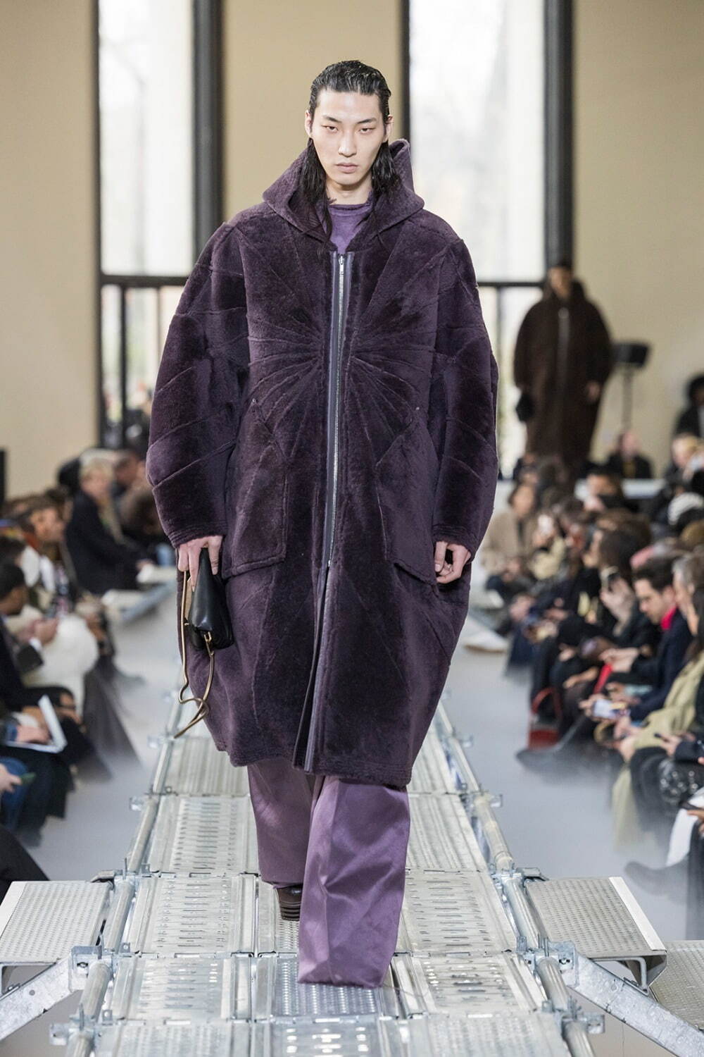 リック・オウエンス(Rick Owens) 2023-24年秋冬メンズコレクション  - 写真19