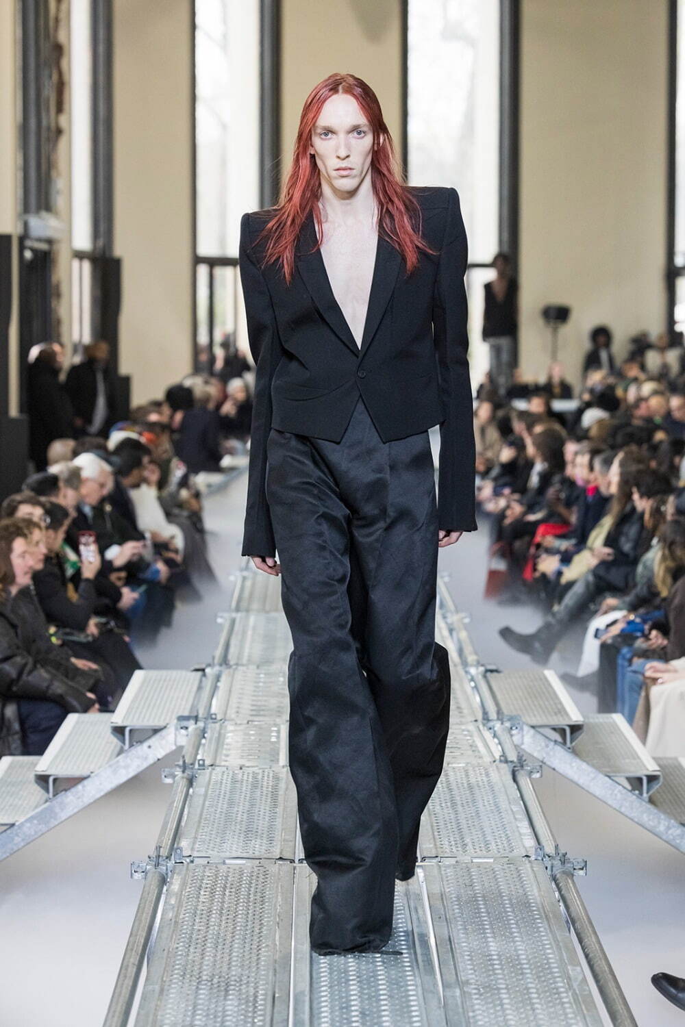 リック・オウエンス(Rick Owens) 2023-24年秋冬メンズコレクション  - 写真40