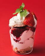 ジャン＝ポール・エヴァン(JEAN-PAUL HÉVIN), トシ・ヨロイヅカ(Toshi Yoroizuka), キニール(KINEEL), ウカ(uka) 真っ赤ないちごに魅せられて。｜写真6