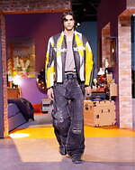 ルイ・ヴィトン 2023年秋冬メンズコレクション - 子供時代から続く、永遠の記憶｜写真38