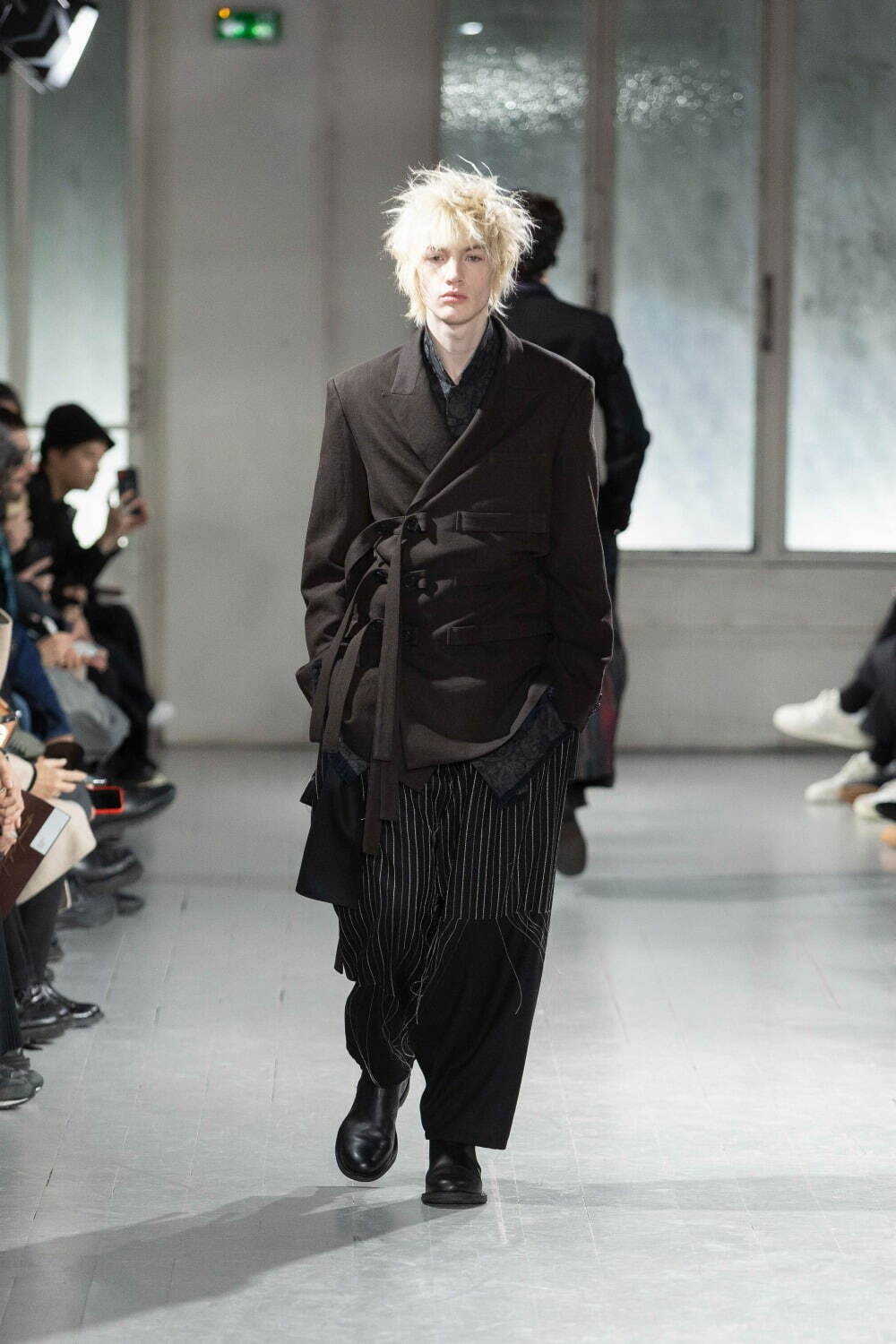 ヨウジヤマモト(Yohji Yamamoto) 2023-24年秋冬メンズコレクション  - 写真19