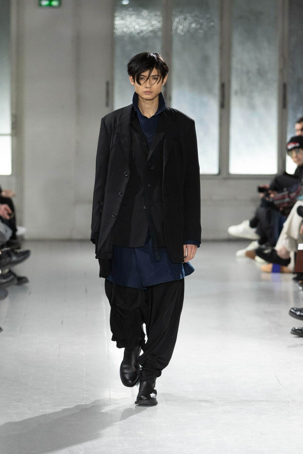 ヨウジヤマモト(Yohji Yamamoto) 2023-24年秋冬メンズ ヨウジヤマモト(Yohji Yamamoto) 2023-24年秋冬メンズ