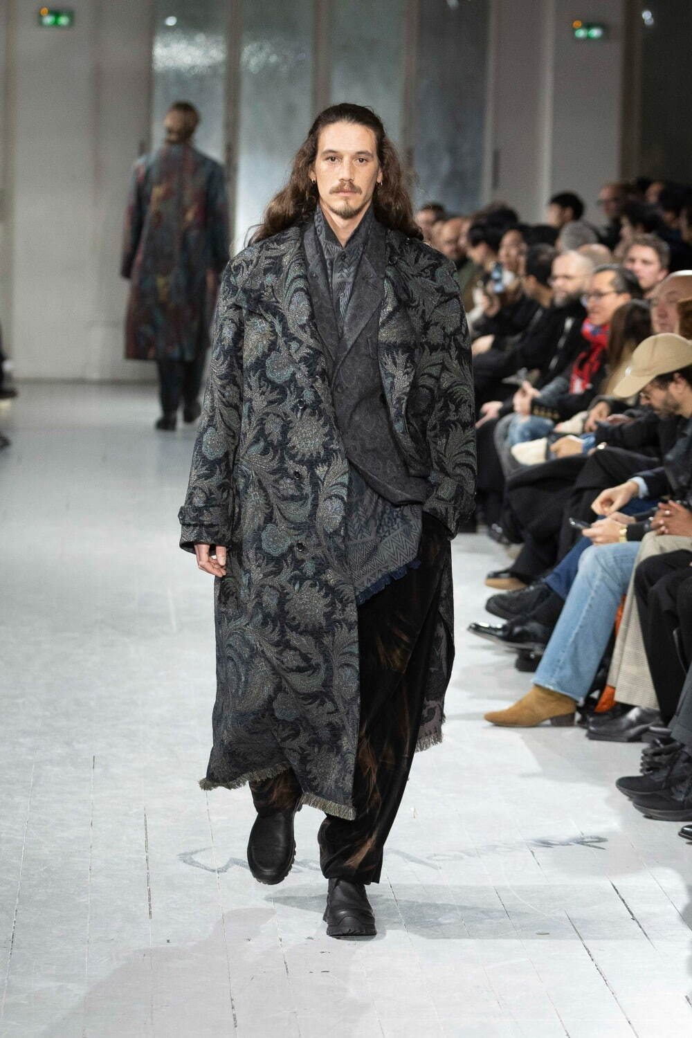 ヨウジヤマモト(Yohji Yamamoto) 2023-24年秋冬メンズコレクション  - 写真6