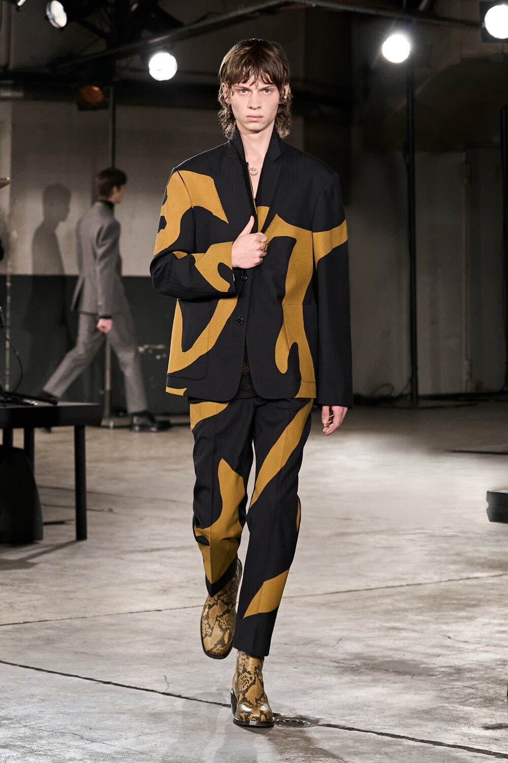 ドリス ヴァン ノッテン(DRIES VAN NOTEN) 2023-24年秋冬メンズコレクション  - 写真10