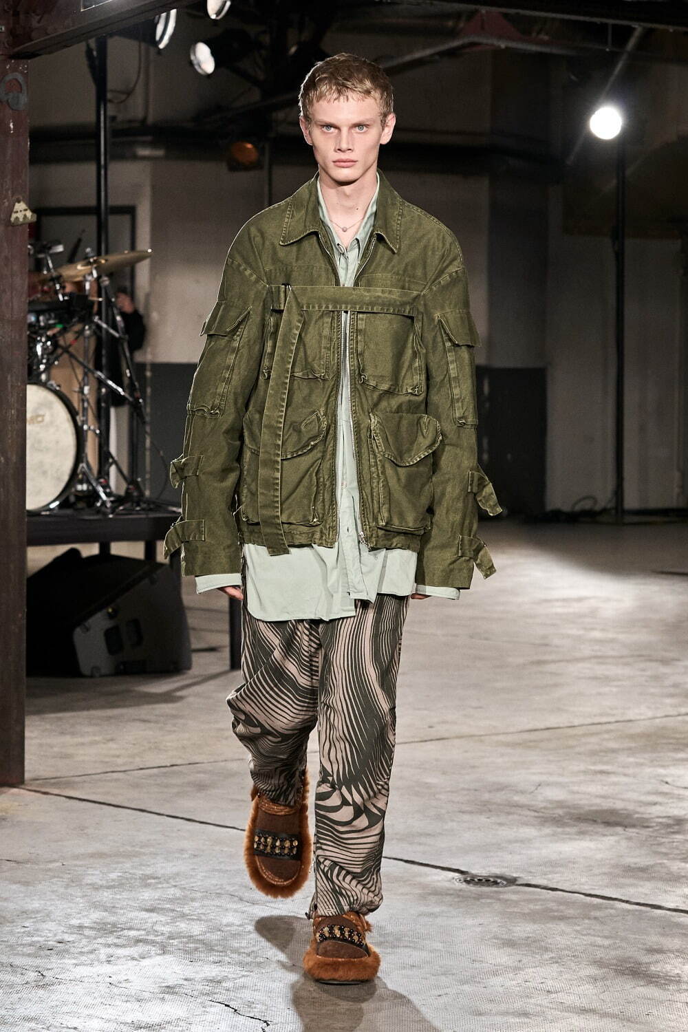 ドリス ヴァン ノッテン(DRIES VAN NOTEN) 2023-24年秋冬メンズコレクション  - 写真42