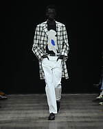 ポール・スミス 2023年秋冬メンズコレクション、伝統的なテーラードにモダニズムを｜写真6