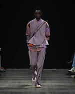 ポール・スミス 2023年秋冬メンズコレクション、伝統的なテーラードにモダニズムを｜写真19