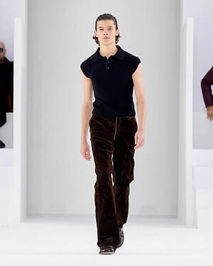 ロエベ 2023年秋冬メンズコレクション - 衣服の物質的還元｜写真9