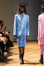 コム デ ギャルソン・オム プリュス 2023-24年秋冬コレクション、テーラリングをよりアバンギャルドに｜写真9