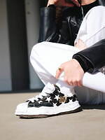 アトモス×メゾン ミハラヤスヒロのユニセックススニーカー、“星柄”アッパー×粘土ソール｜写真11