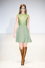 グッチ 2014-15年秋冬コレクション - ボーイッシュ＆ロマンティックを60's風に｜写真13