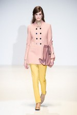 グッチ 2014-15年秋冬コレクション - ボーイッシュ＆ロマンティックを60's風に｜写真33