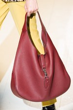 グッチ 2014-15年秋冬コレクション - ボーイッシュ＆ロマンティックを60's風に｜写真38