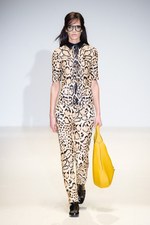グッチ 2014-15年秋冬コレクション - ボーイッシュ＆ロマンティックを60's風に｜写真42