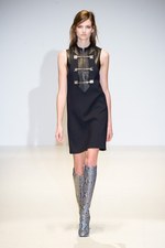 グッチ 2014-15年秋冬コレクション - ボーイッシュ＆ロマンティックを60's風に｜写真53